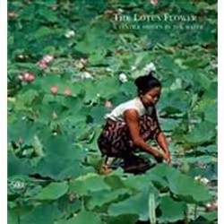 ISBN Lotus Flower : A Textile Hidden in the Water, Photographie, Anglais, Couverture rigide